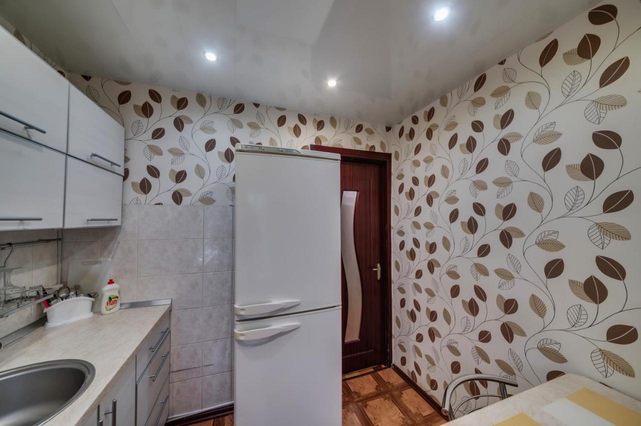 Apartment - Sobornyi Prospect 93 Zaporizhia Esterno foto